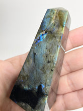 Load image into Gallery viewer, Labradorite - Obelisk - 03