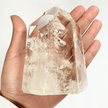 Load image into Gallery viewer, Clear Quartz (Generator) - 01
