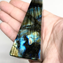 Load image into Gallery viewer, Labradorite - Obelisk - 02