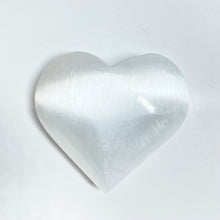 Load image into Gallery viewer, Selenite Hearts
