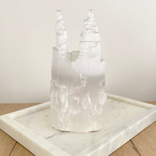Load image into Gallery viewer, Selenite Twin Peak Lamp
