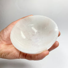 Load image into Gallery viewer, Selenite Bowl
